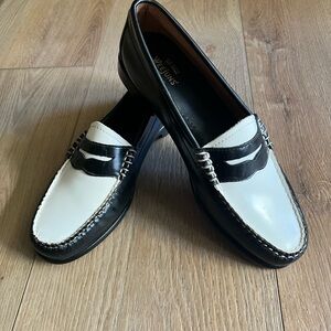 G.H. Bass & Co. Black and White Women’s Loafers